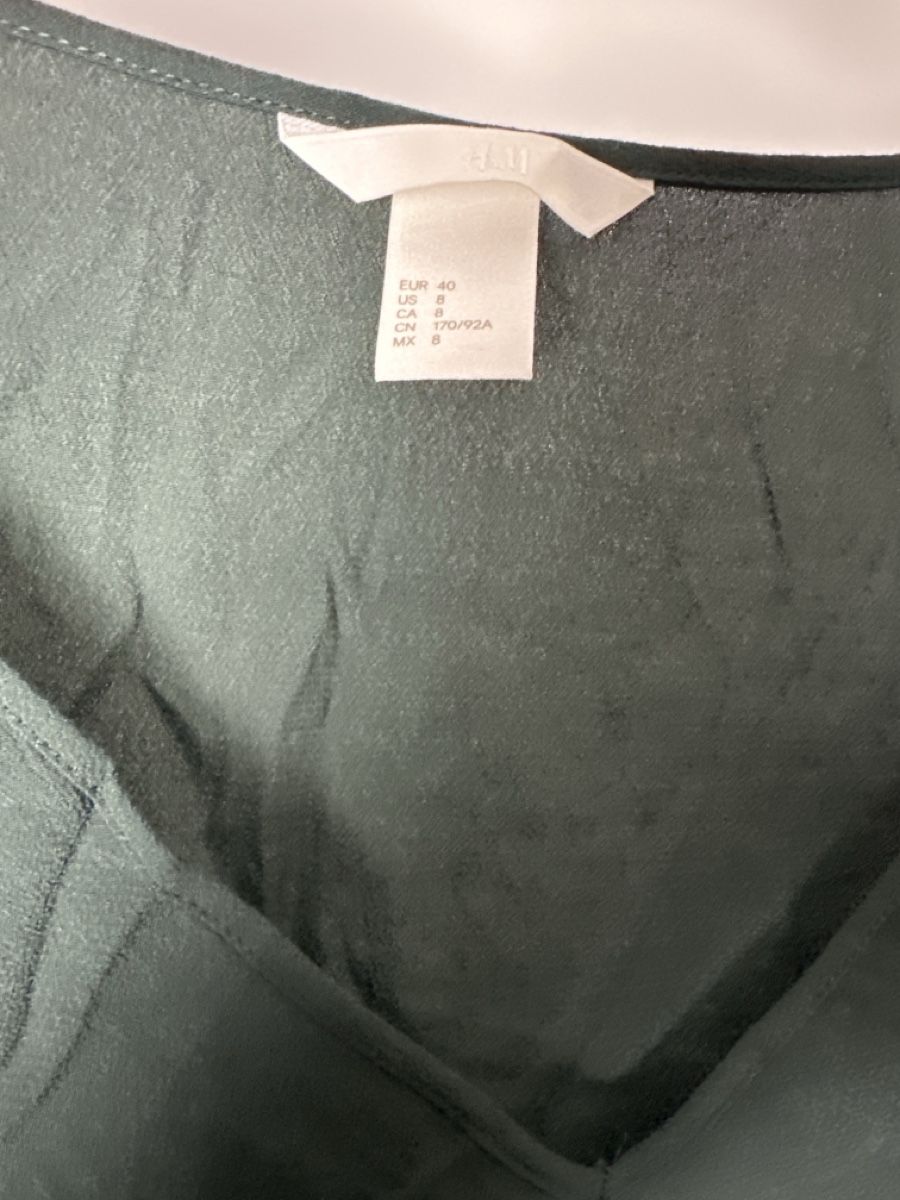 H&M Top: Top von H&M Größe 40 – Usato da Aarburg venduto da Tonija 1