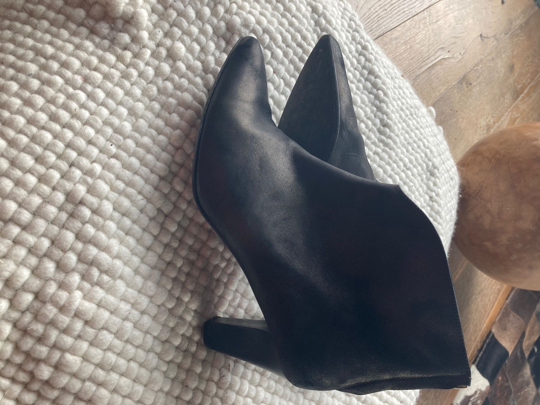 Kaiser Damenschuhe: Peter Kaiser Stiefeletten goldglänzend – Gebraucht aus Richterswil von MiHaPa 1