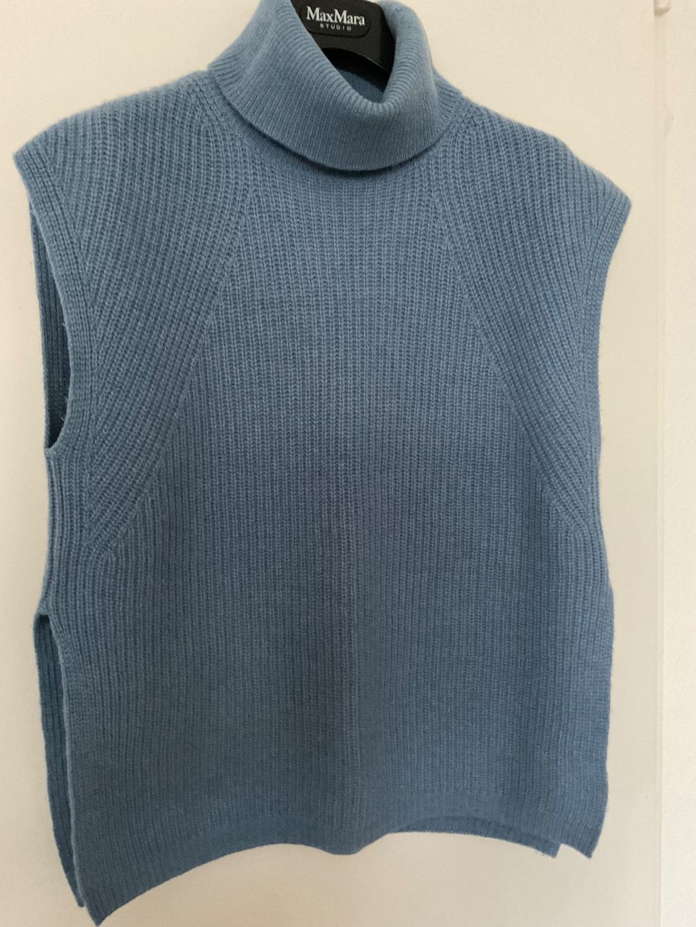 Pullover & Sweatshirts: Schöner Wolle Pullunder Gr ca M hellblau Rollkragen – Gebraucht aus Urdorf von alda02 2