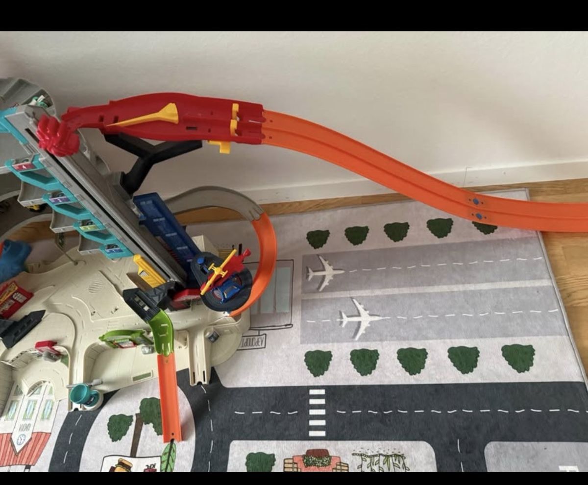 Hot Wheels Giocattoli: Mega Garage Hot Wheels – Usato da Belp venduto da lev_nyy5 2