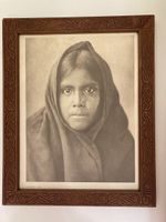 Mädchen Native American (50 x 41 cm) in Mahagoni-Rahmen