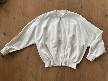 Zara Sweater Ballonjacke Gr.S in Cremeweiss