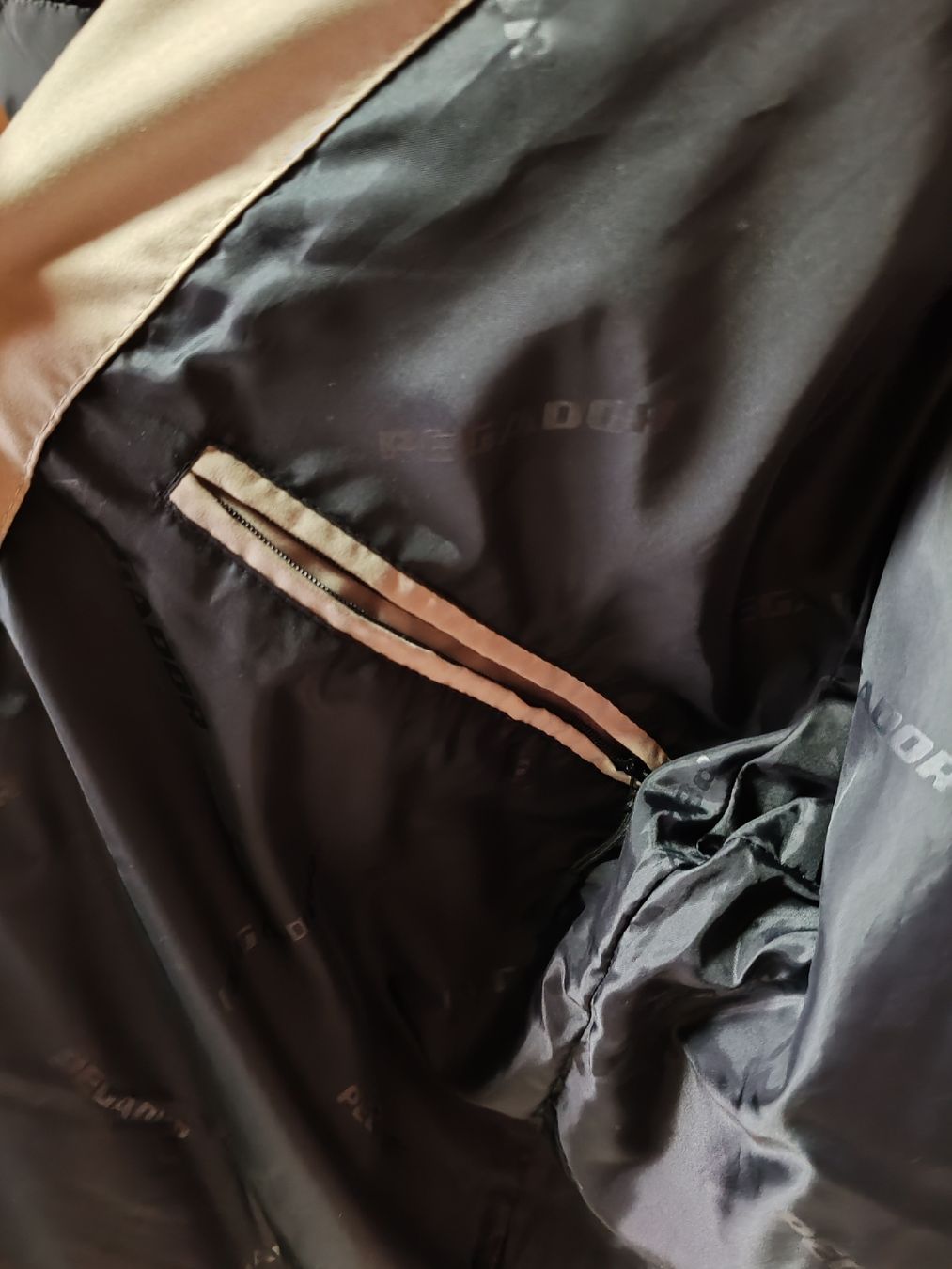 Pegador Jacken: Pegador Solin Puffer Jacket Beige, Grösse M, Winter Jacke – Gebraucht aus Untervaz von DoniWii1985 3