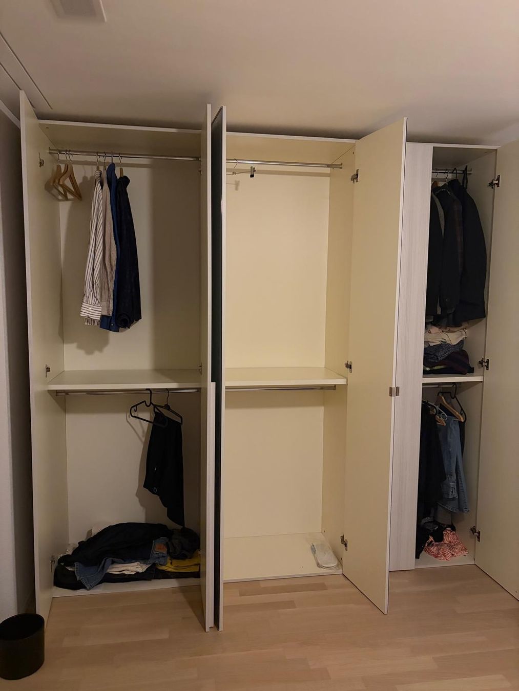 Schränke: Schrank Kleider – Gebraucht aus Wetzikon ZH von Renegade10 1