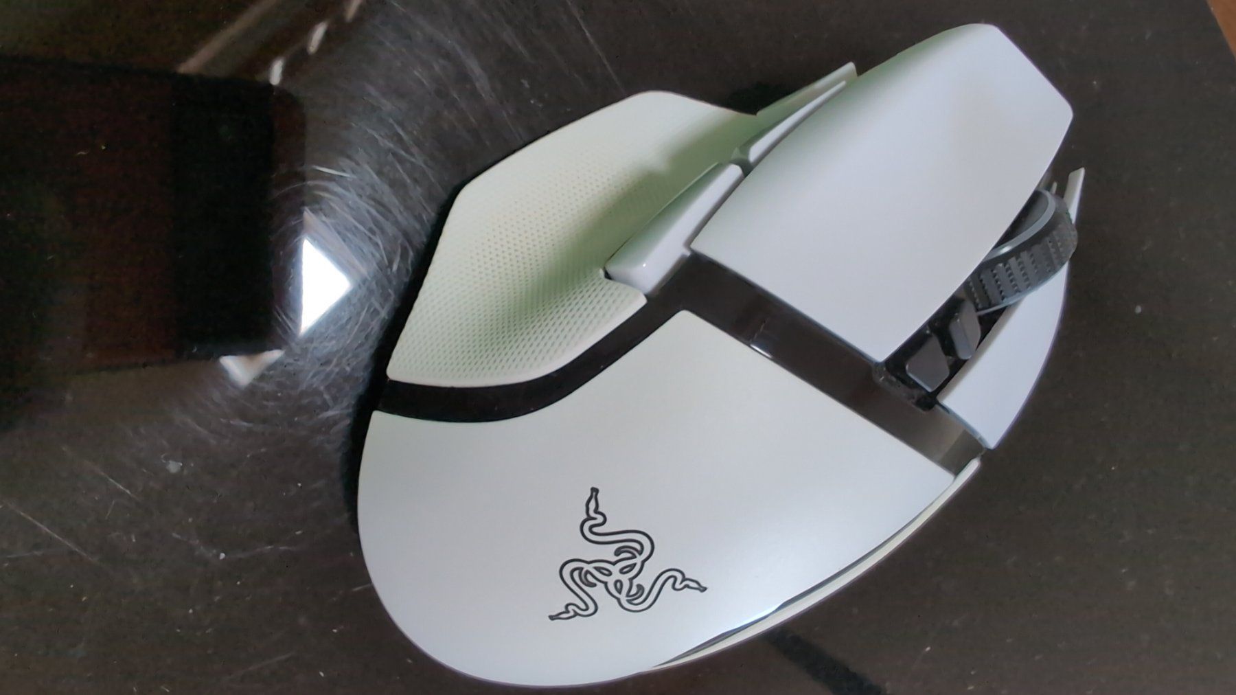 Razer Souris: Razer Basilisk V3 Pro White – D'occasion à Zürich par man_8hdl 1