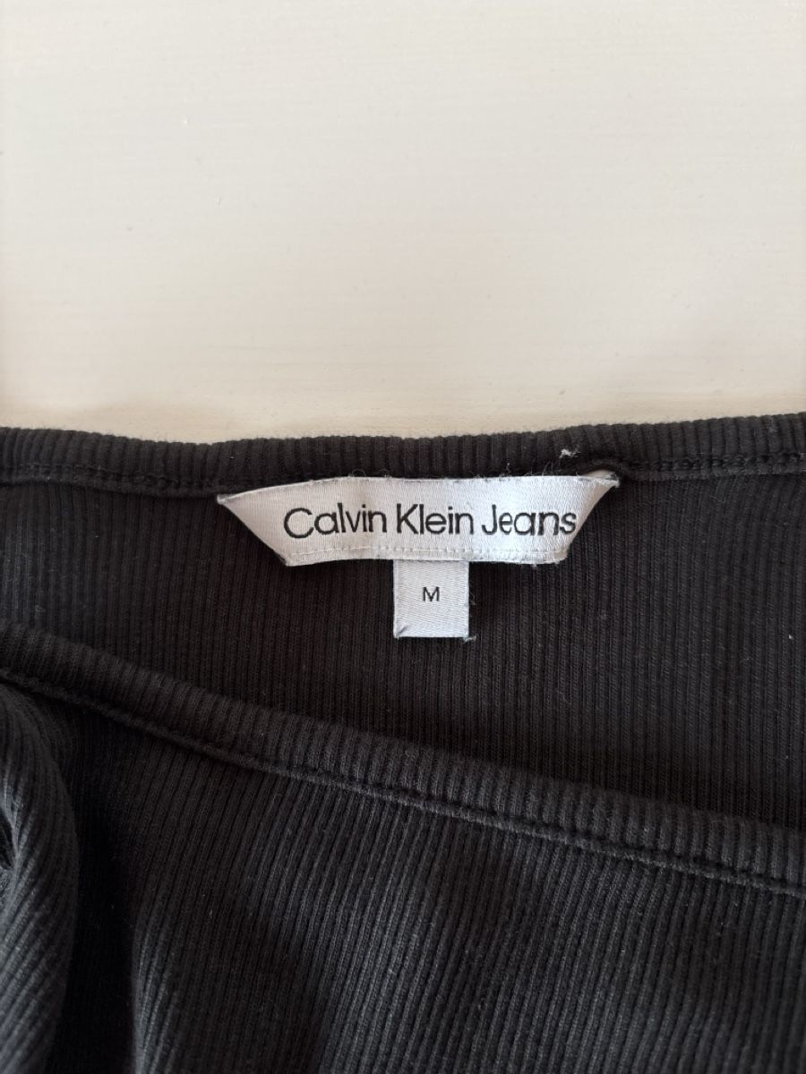Calvin Klein Top: Calvin Klein Top – Usato da Spiez venduto da maene11 2
