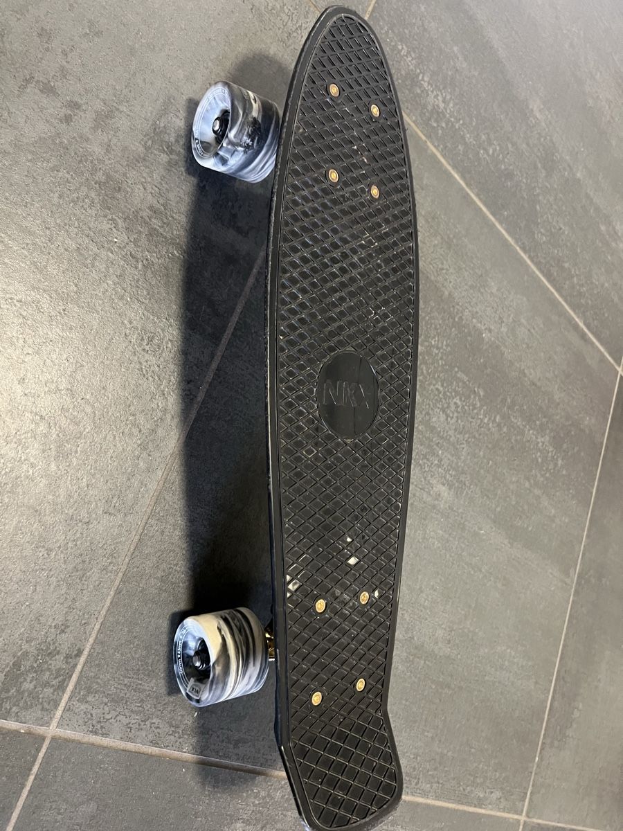 Penny Skateboards Skateboards: NKX Deluxe Penny Board  – Usato da Rüschlikon venduto da SissiA79