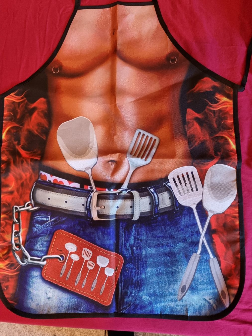 Grembiuli: Grillschürzen mit Sixpack-Motiv - ein echter Hingucker! – Nuovo (secondo la descrizione) da Zwillikon venduto da Fauchi05
