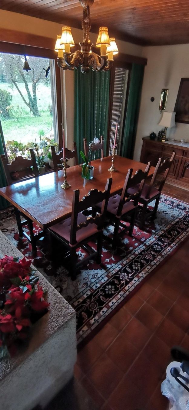 Tischset: Grande table à manger en bois massif + 8 chaises – Gebraucht aus Bern von hakcel 3