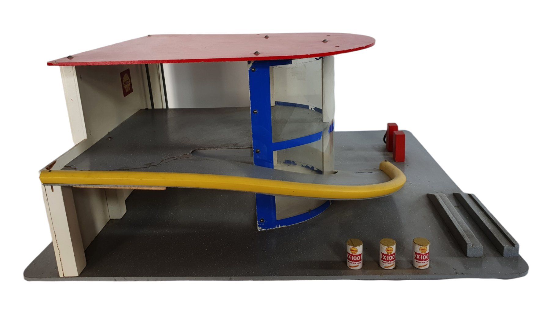 Spielzeuge: grosse Spielzeug Garage – Defekt aus Flawil von JaguarXJSHE 2