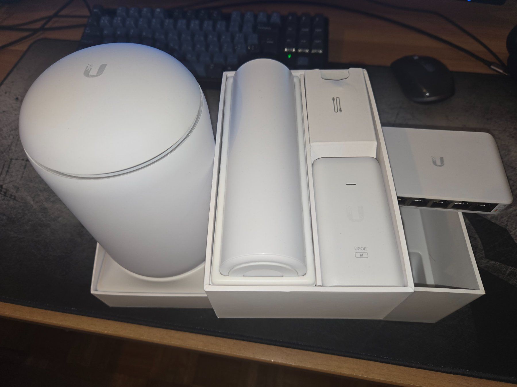 Ubiquiti Modem & Router: Ubiquiti UniFi Set: Dream Machine + AP FlexHD + Flex Mini – Usato da Yverdon-les-Bains venduto da pal_pn6d 1