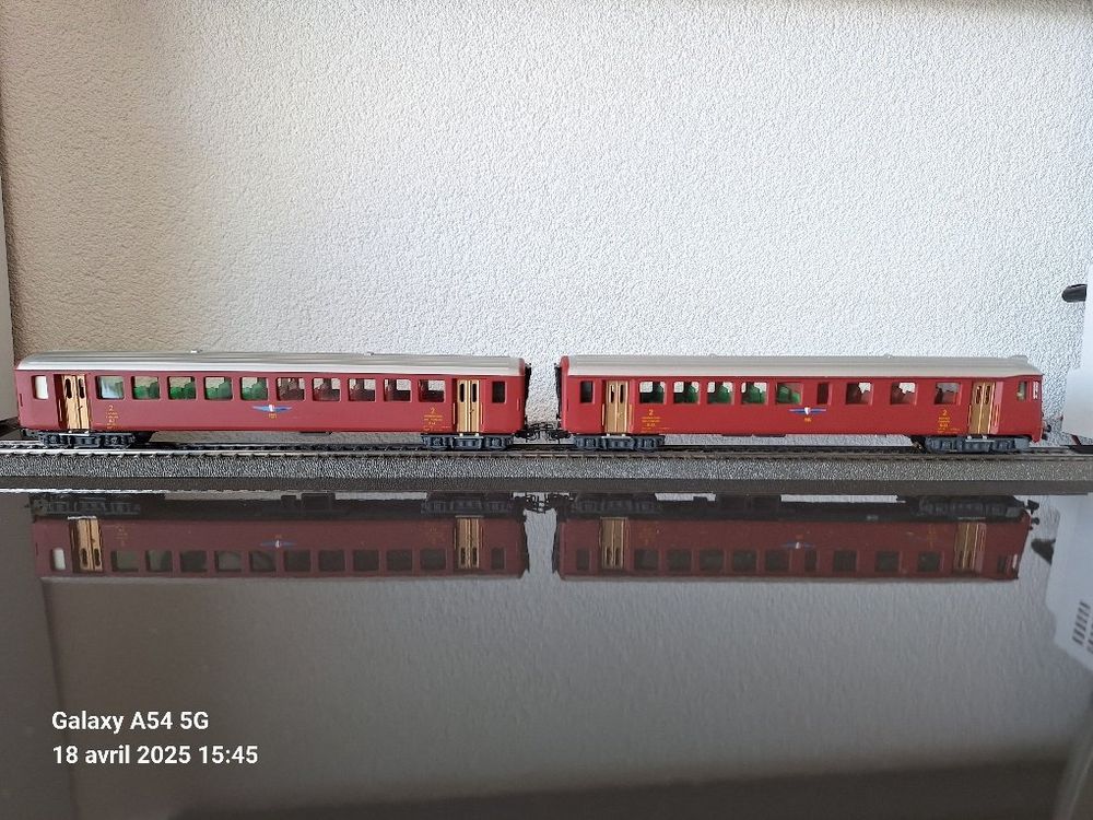 3 Voitures SNCF Ep. IV Marklin 43230 - 2 X 2CL Et 1 Mixte 1/2CL - Jupe Jaune