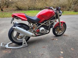 Ducati Monster 900