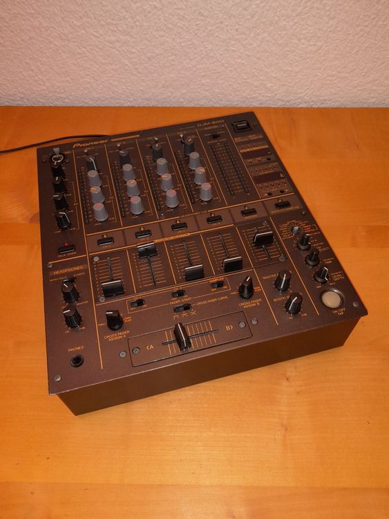 Pioneer DJM 600 / DJ Mischpult / 4 Kanal / Guter Zustand Kaufen auf Ricardo