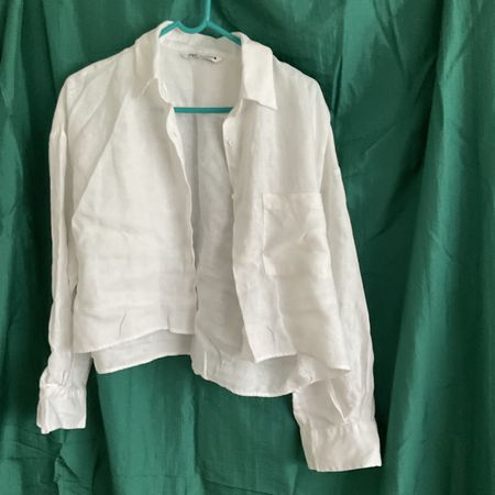 Schöne Kurzbluse von Zara.