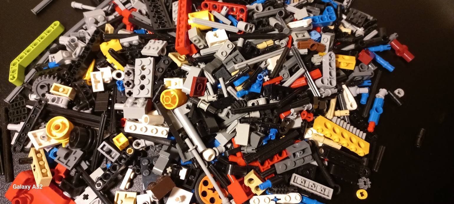 Lego Giocattoli: Lot de 400 grammes de Lego Technic – Usato da La Tour de Trême venduto da Startjouet 6