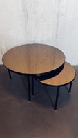 Zwei runde Beistelltische mit Glasplatten in bronze/gold