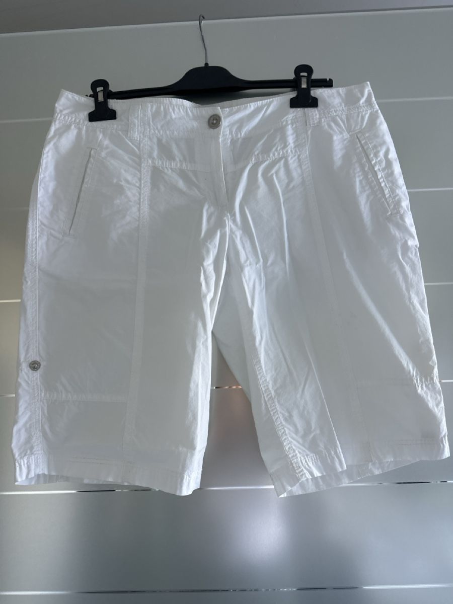 S.Oliver Pantaloni: Damen Bermudas s.Oliver 40 Top! – Nuovo (secondo la descrizione) da Wangen SZ venduto da futura14