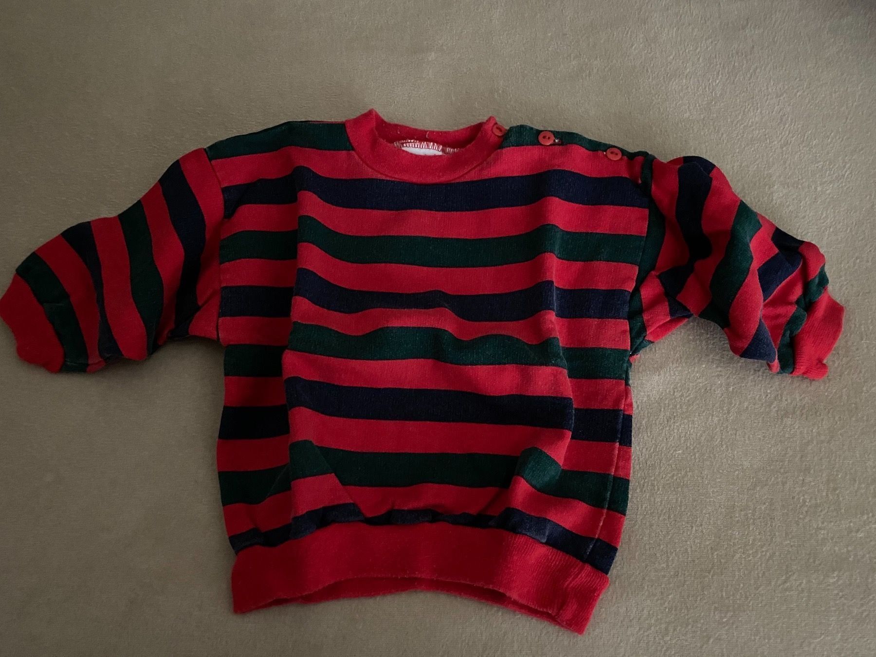 Pulls et sweat-shirts: Kinderpullover – D'occasion à Bellach par Legdance 1