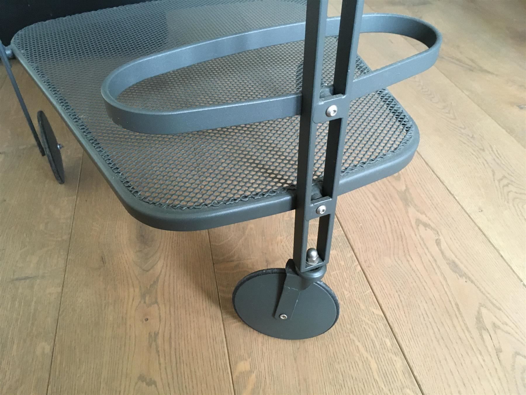 Mobili & Arredamento: edles Serviermöbel / Design Globus – Usato da Rheineck venduto da emma.gut 7