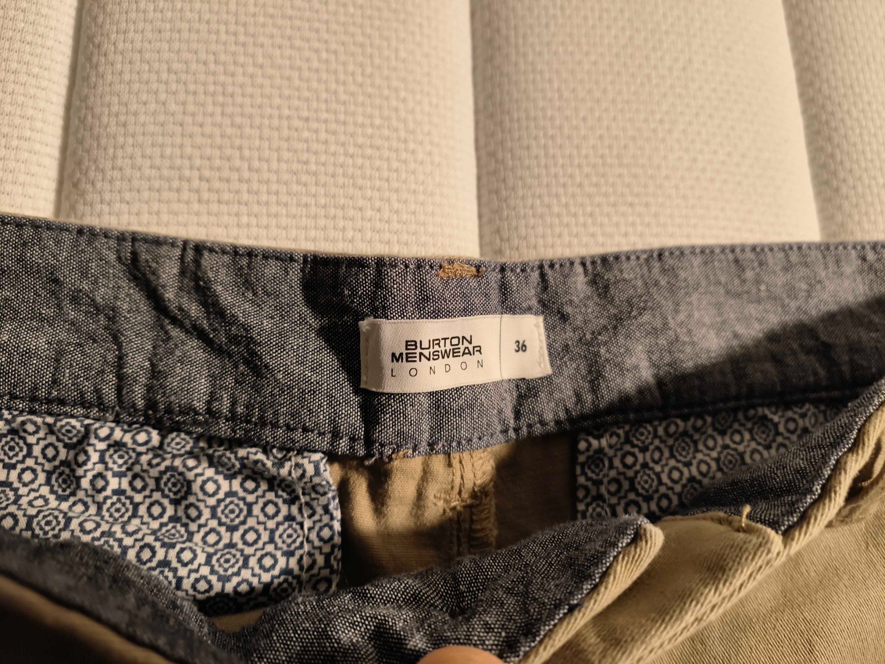 Hosen: Kurz Hose Chino Grösse 35 – Gebraucht aus Zumikon von dwl_j987 5