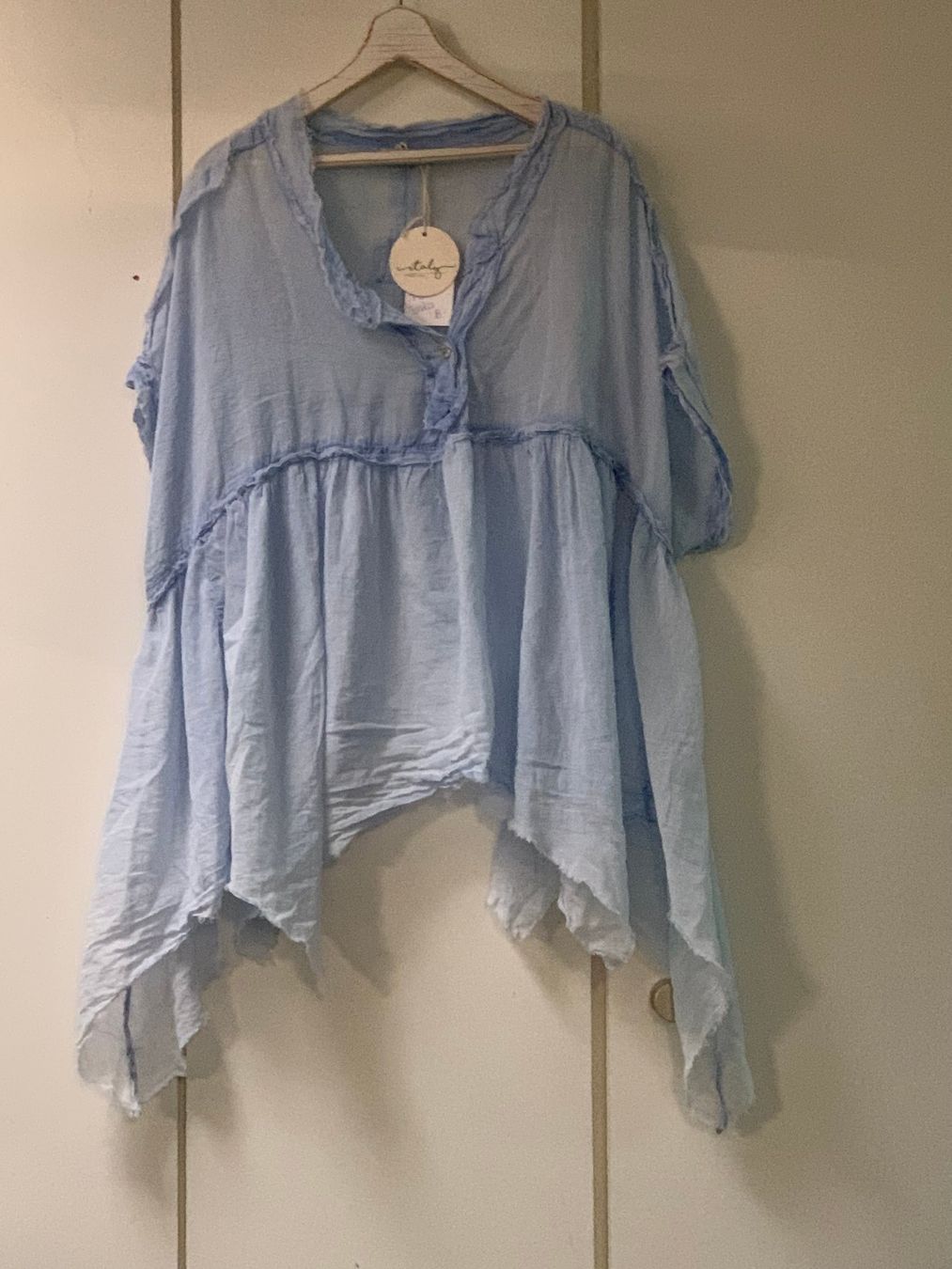 Tuniques: Damen Tunika hellblau weiter Schnitt, neu, onesize 42-48 – Neuf (Voir description) à St. Gallen par Miousch