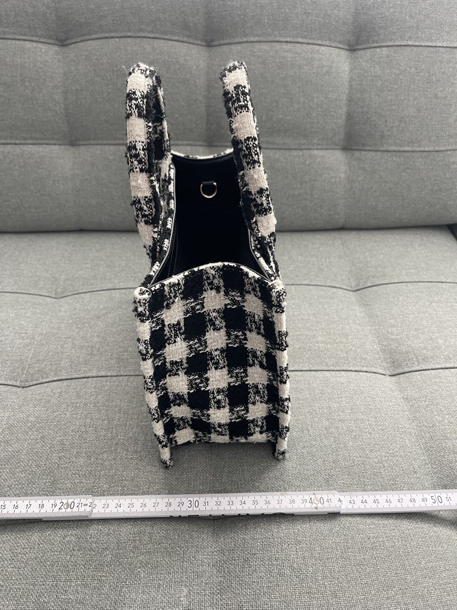 Sandro Taschen für Damen: Tasche SANDRO kariert schwarz weiss – Gebraucht aus Cham von pri_9ktk 1
