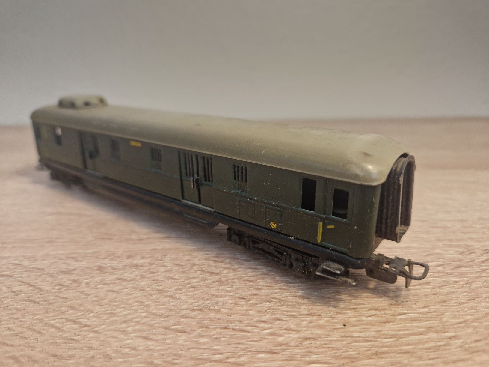 Märklin Modellini di ferrovie: Märklin 346/4 Gepäckwagen H0 – Usato da St-Aubin-Sauges venduto da tantome 3