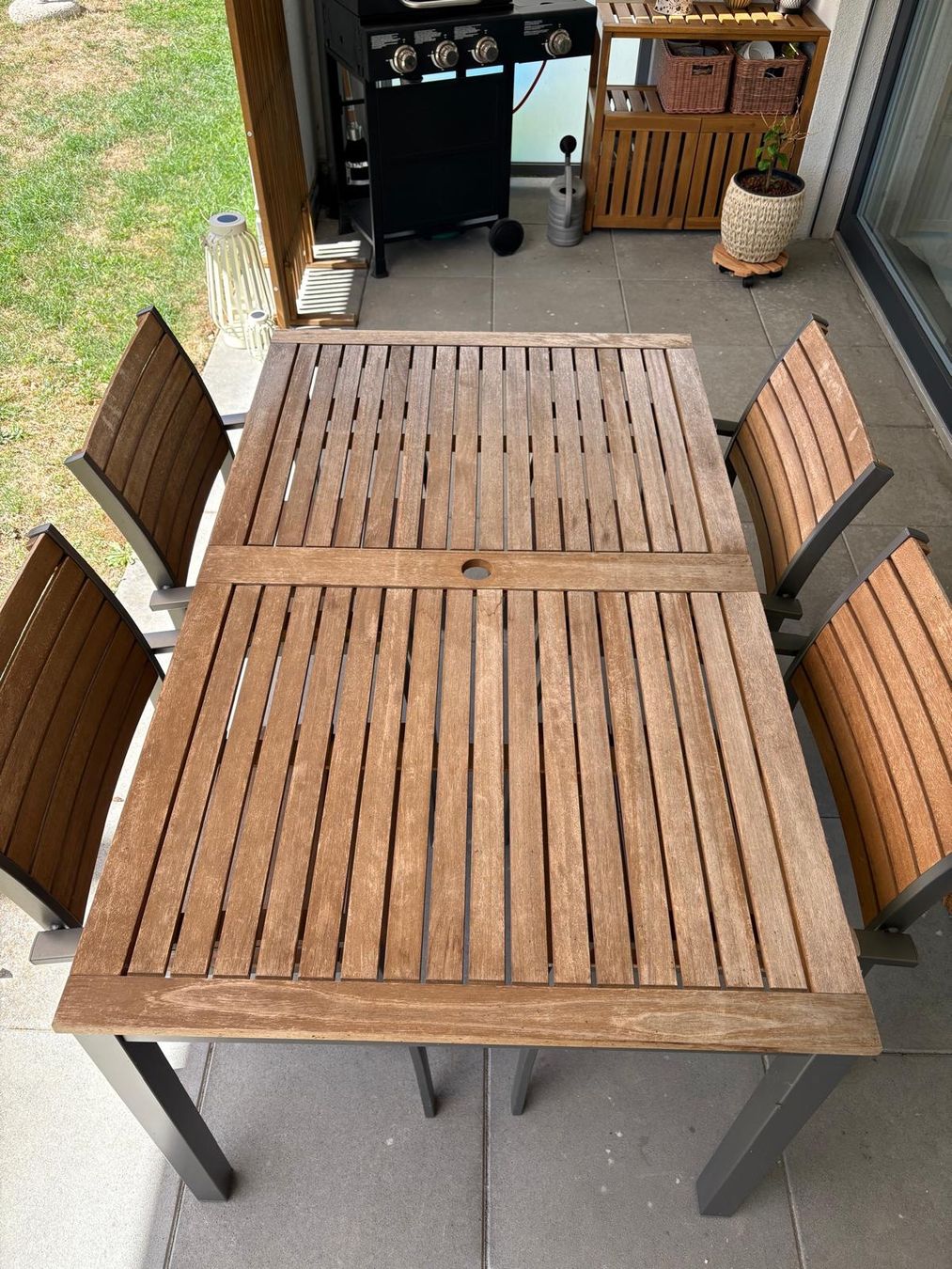 Set di tavolo e panche: Gartentisch mit 4 Stühlen Holz Metall gebraucht – Usato da Subingen venduto da riso04 1