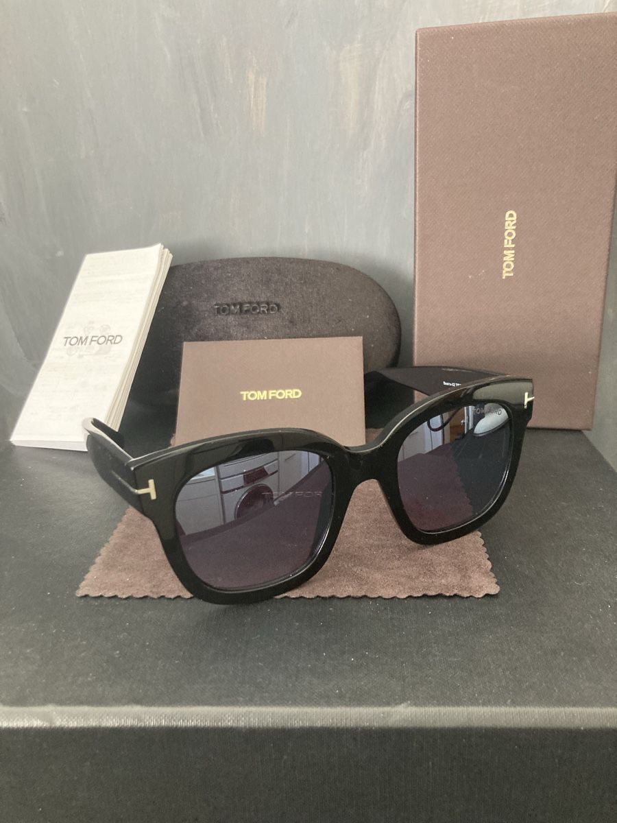 Tom Ford Lunettes & Verres: Neue Tom Ford Sonnenbrille – Neuf avec emballage d'origine à Thalwil par reb_8qv9 1