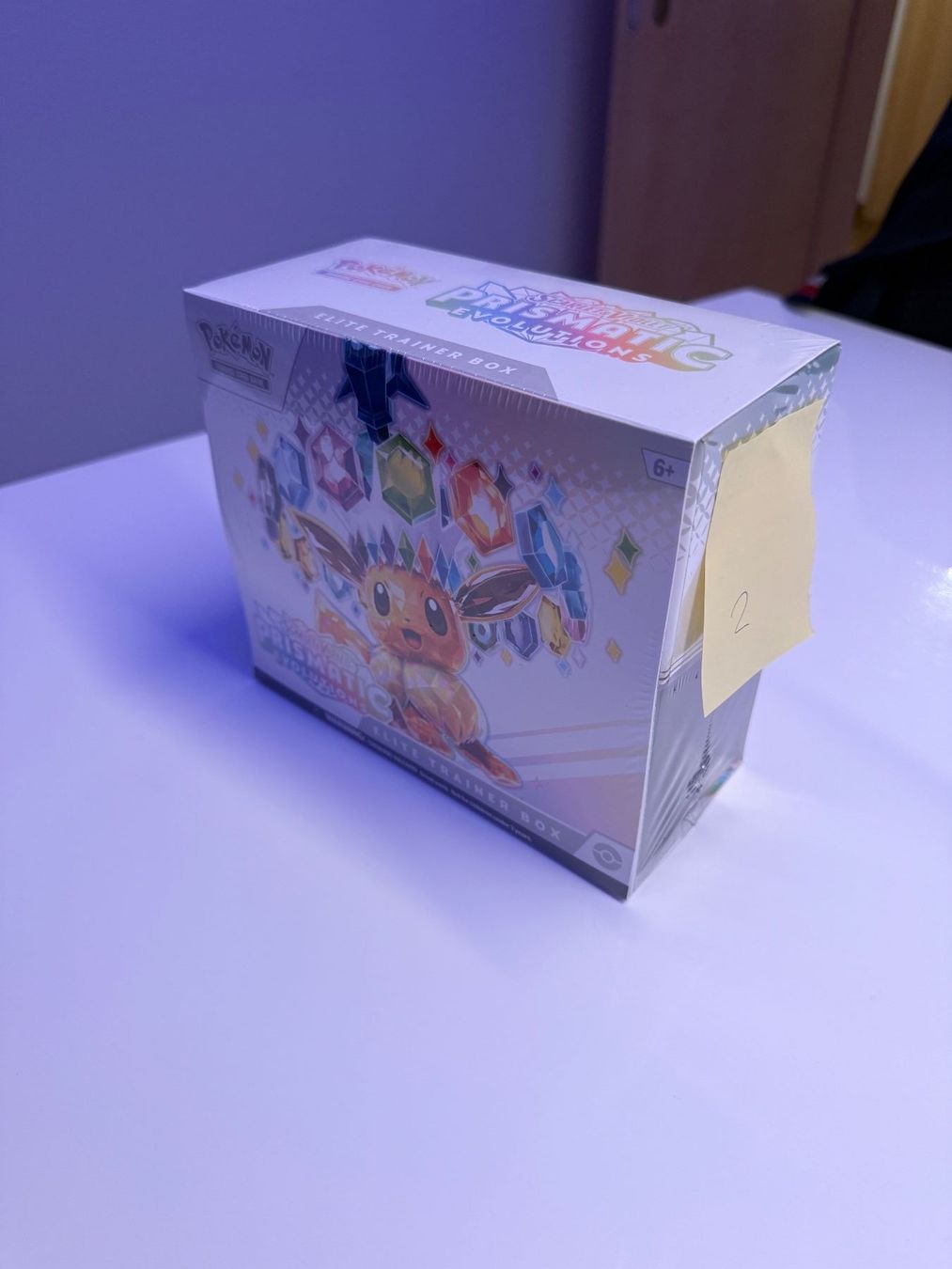 Pokémon Sammelbilder & Trading cards: Pokémon Prismatic Evolutions Top-Trainer-Box – Neu und originalverpackt aus Wimmis von Romrom95 2