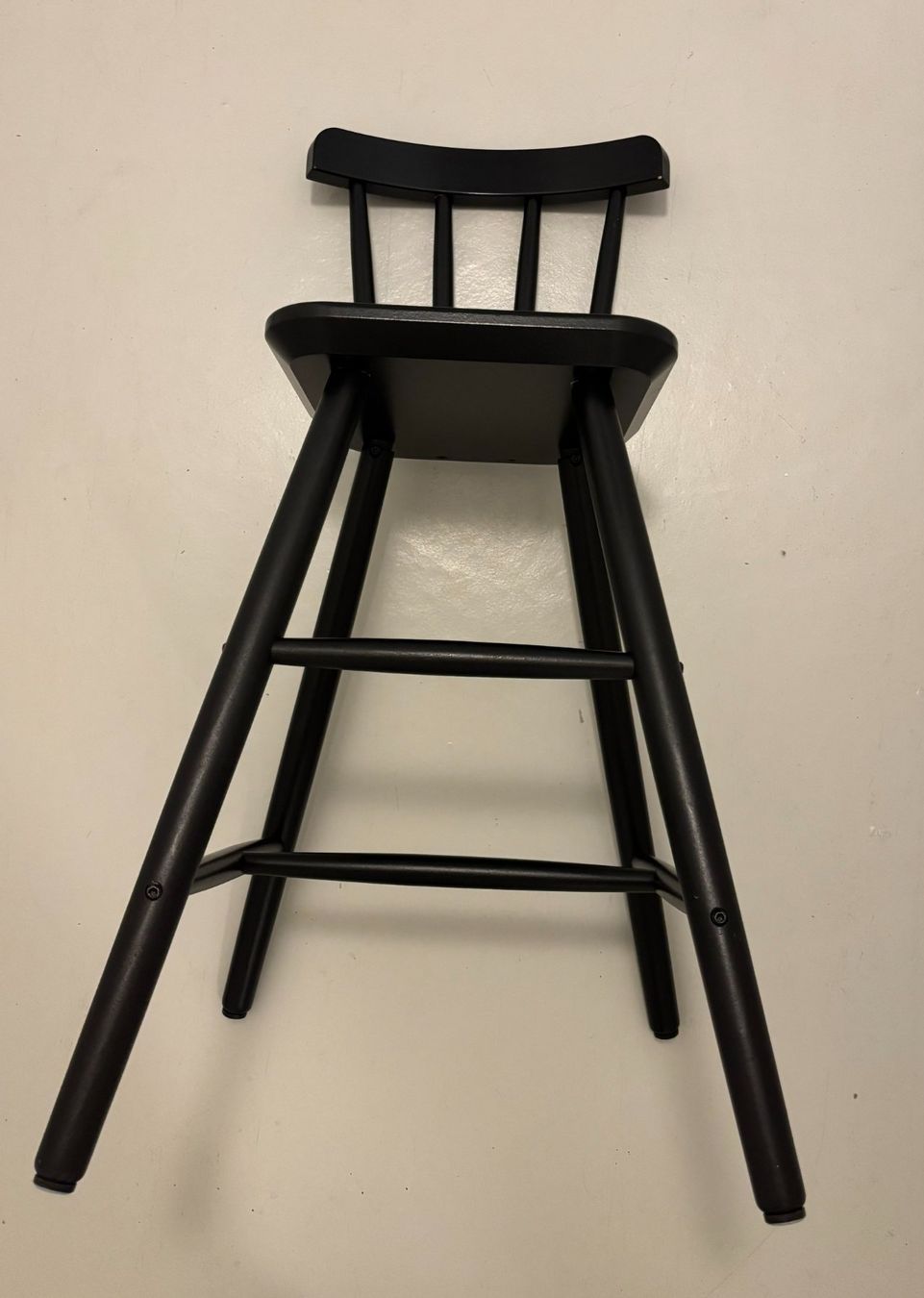 Ikea Chaises: Kinderstuhl, wenig gebraucht – D'occasion à Niederönz par melodie015 2