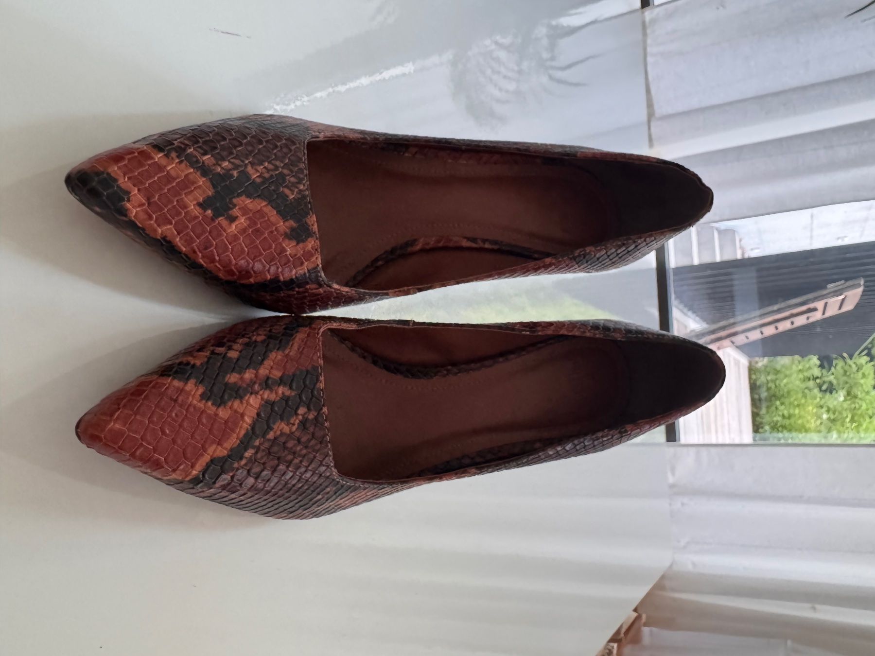 Damenschuhe: Arezzo Brown Python-Print Leather Pumps - S. 40  – 10.5 – Gebraucht aus Basel von Ma_2307
