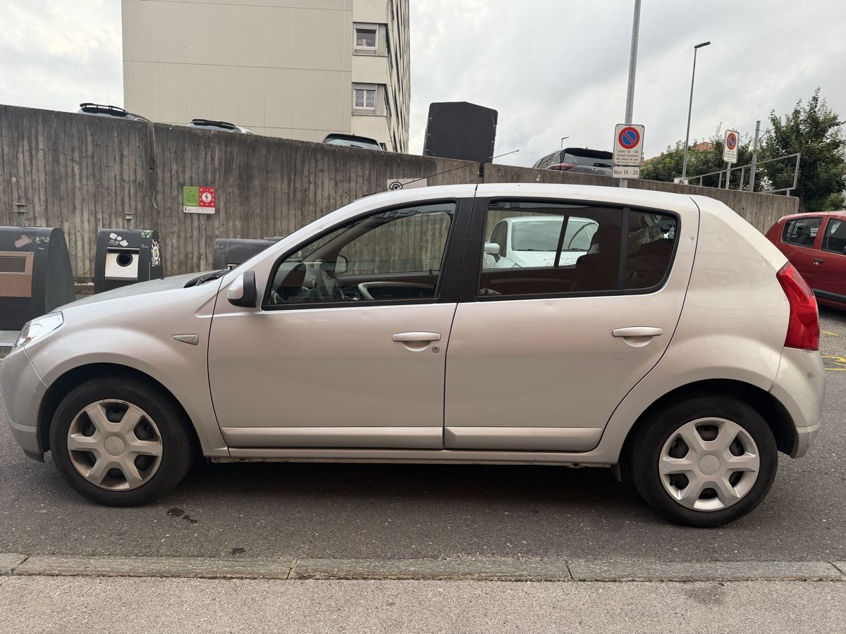 Dacia Autos: Dacia sandero – Défectueux à La Chaux-de-Fonds par Transportchezmax 4