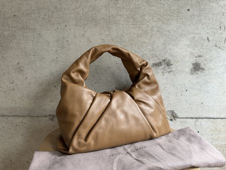BOTTEGA VENETA Calfskin Medium The  Shoulder Pouch Tasche