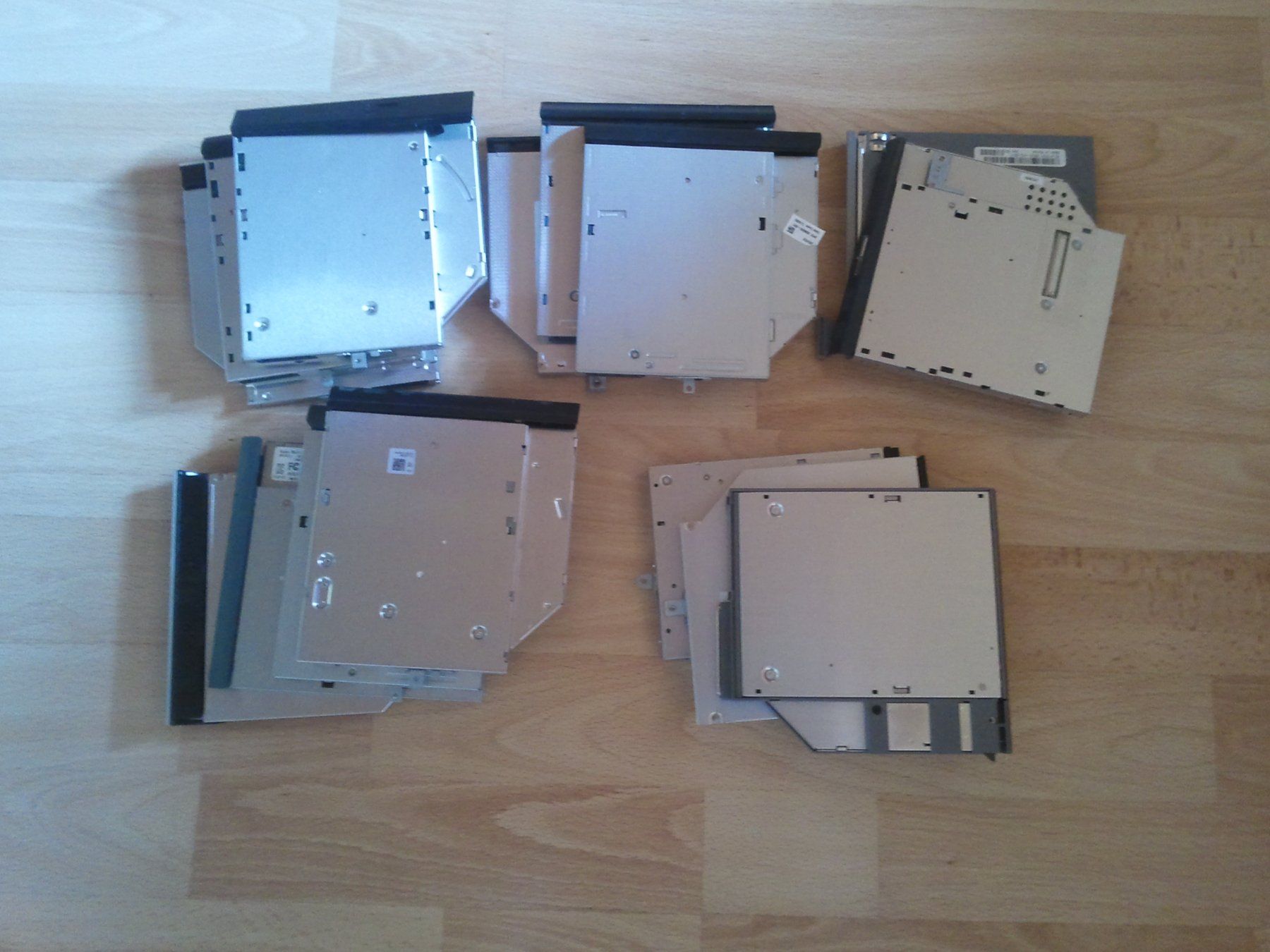 Notebooks: 18 Stück DVD von Laptops. – Gebraucht aus Beatenberg von fancy10 1