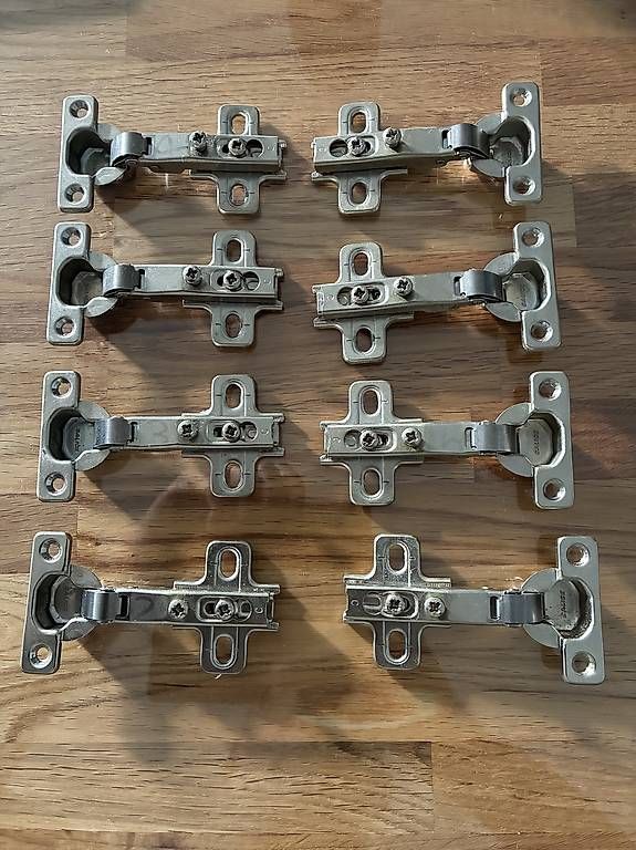 Eisenwaren: 8 Charnières complets, quasiment neuf – Gebraucht aus Ménières von 30A