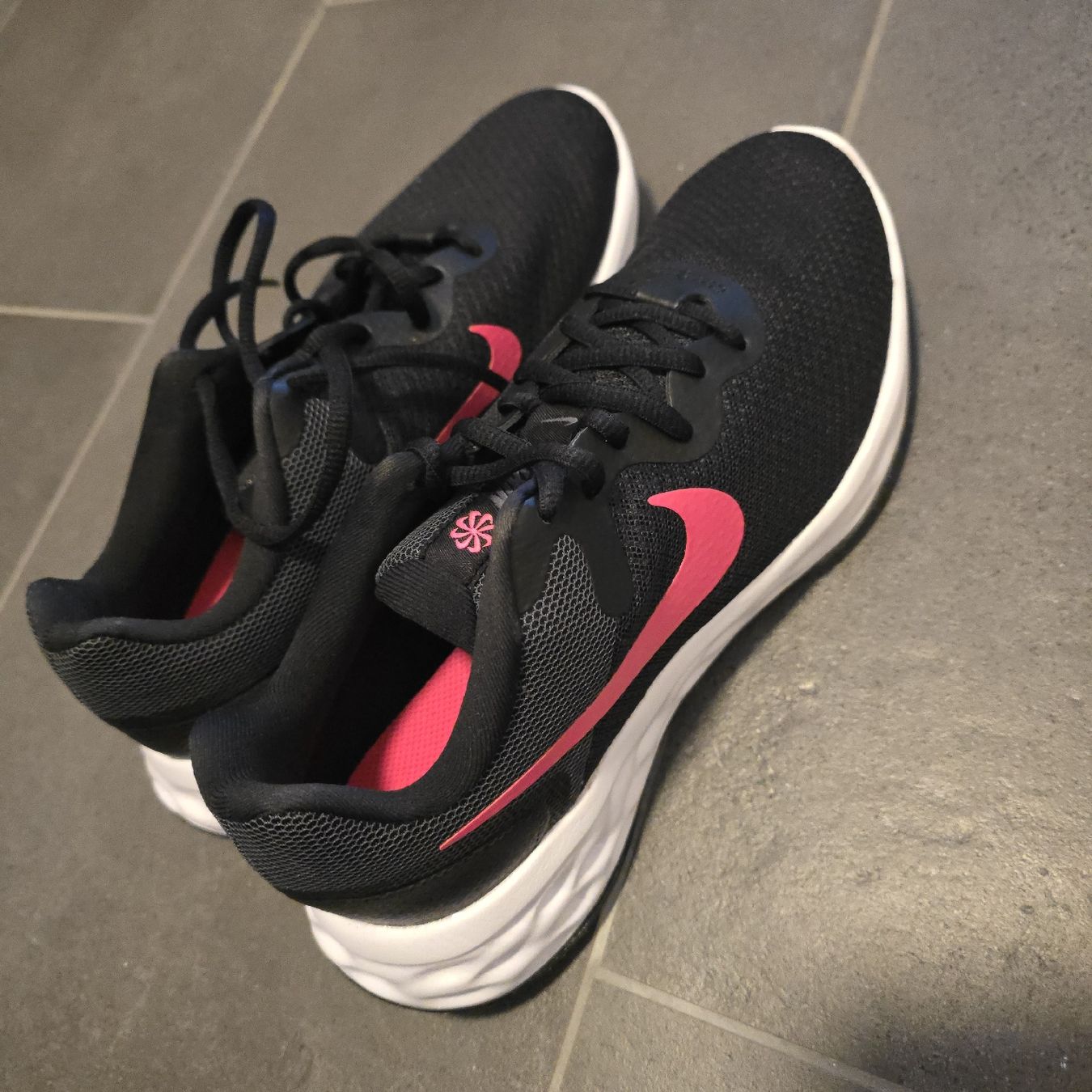 Nike Scarpe da uomo: Nike running – Nuovo e nell'imballaggio originale da Zürich venduto da lar_d9pc