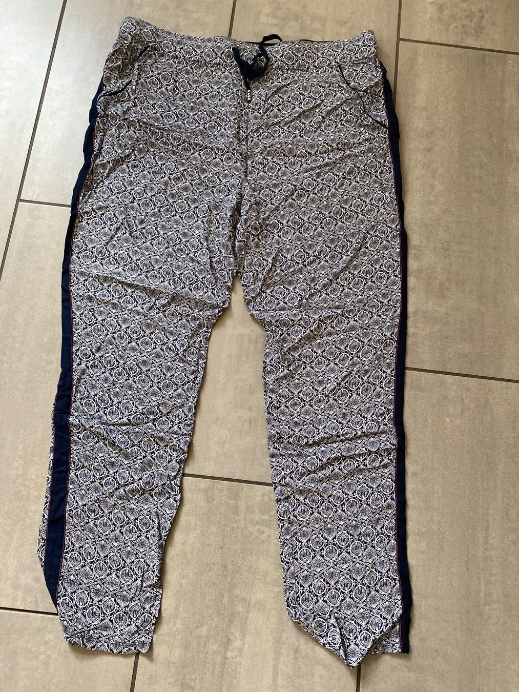 Pantaloni: Street one Hose 42 – Usato da Bleienbach venduto da Dbeno