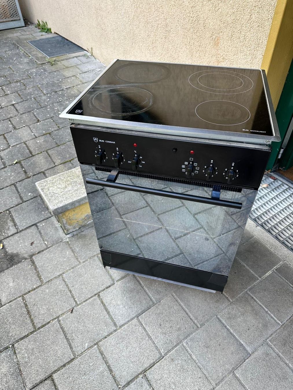 V-Zug Forni: Backofen mit Glaskeramik V-ZUG – Usato da Spreitenbach venduto da Space_X 2