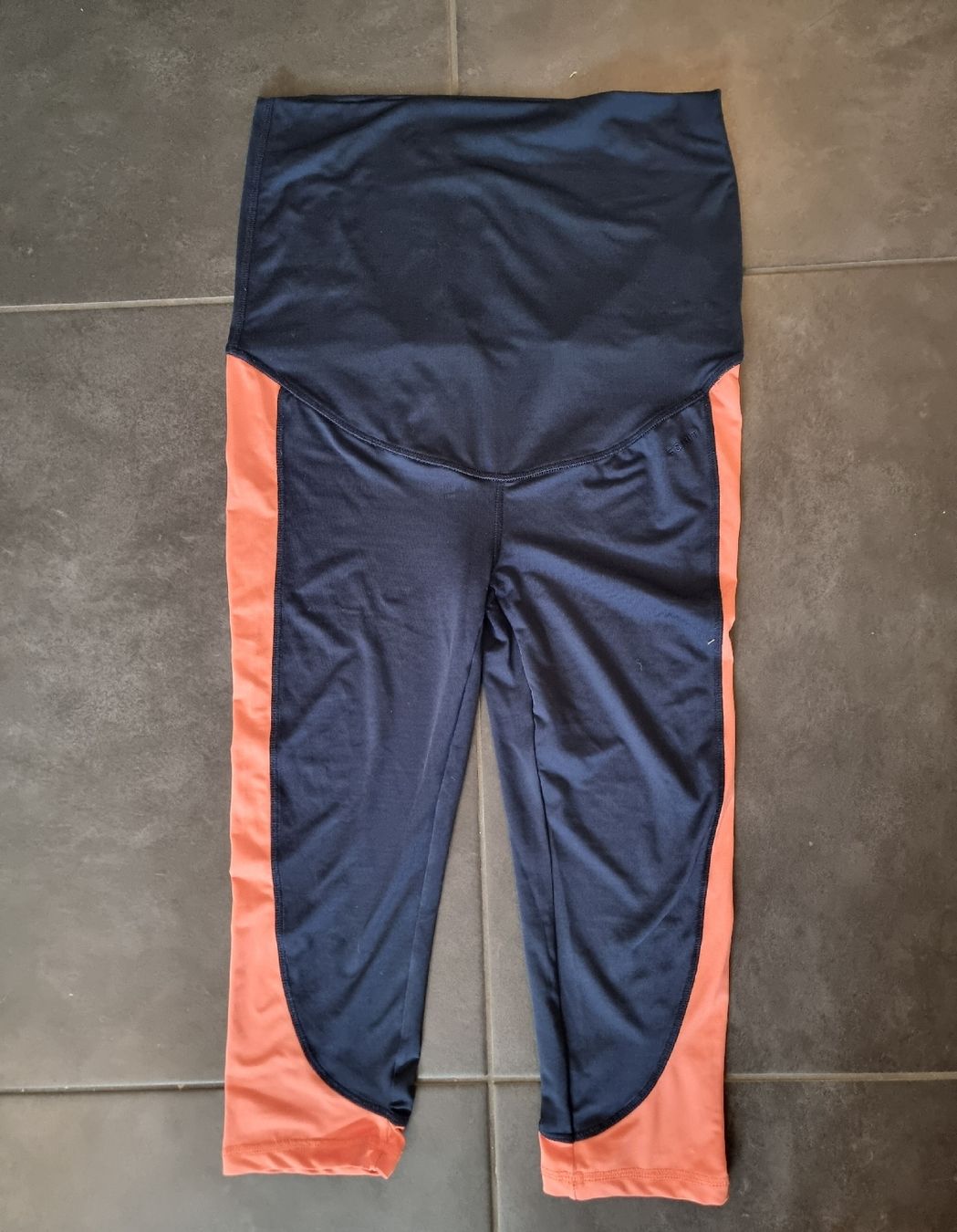 Esprit Leggings: Umstandsmode Sport – Usato da Buchs AG venduto da AbtWerlen 2