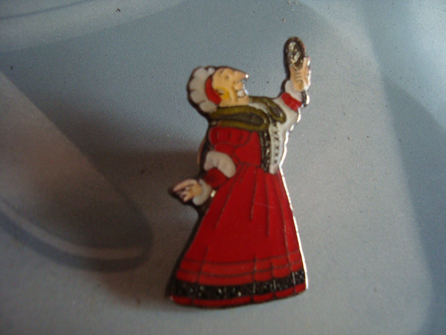 Placchette & Badge: Pin's Bianca Castafiore – Usato da Fribourg venduto da ruswil007