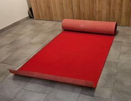 Roter Teppich 5m x 39.5cm Rollware gebraucht, gut erhalten