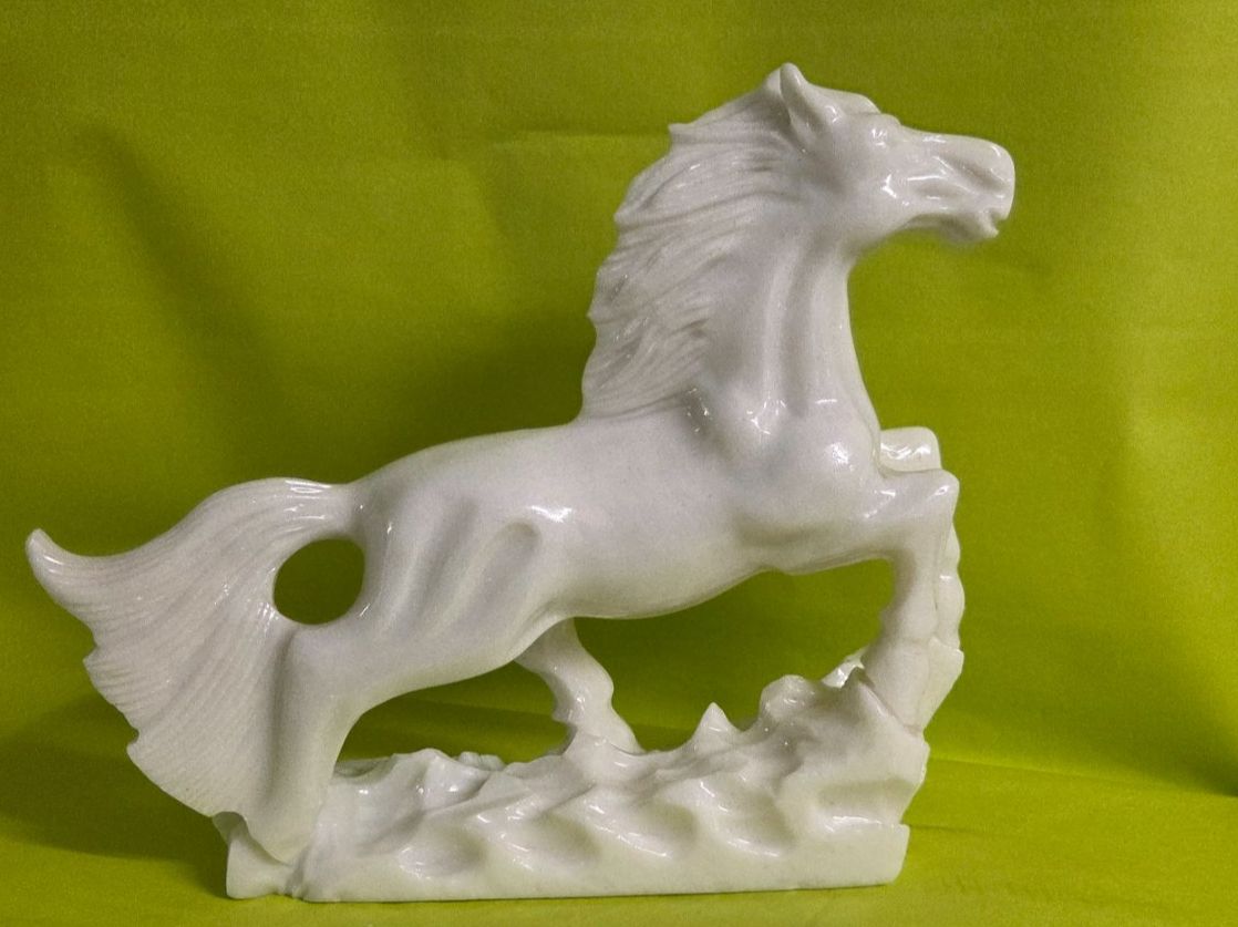 Sculture & Statue: Pferd 35cm aus Marmor – Nuovo (secondo la descrizione) da Roggliswil venduto da Mabelco