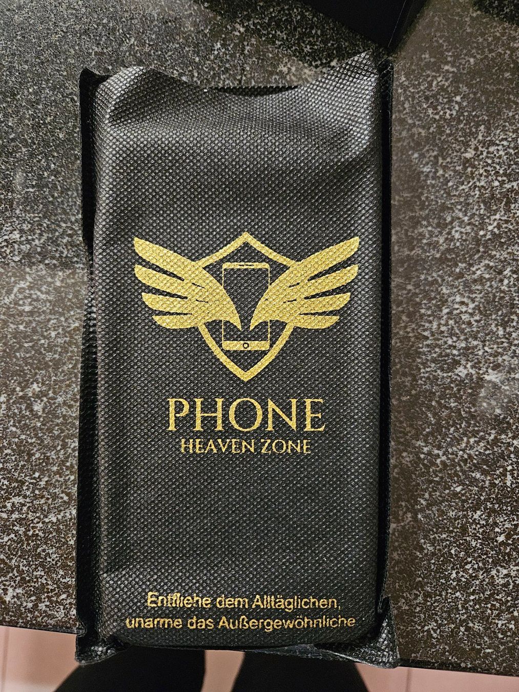 Cover & Protezioni schermo: iPhone 11 Hülle – Nuovo e nell'imballaggio originale da Schmitten FR venduto da ElianeMoullet 4