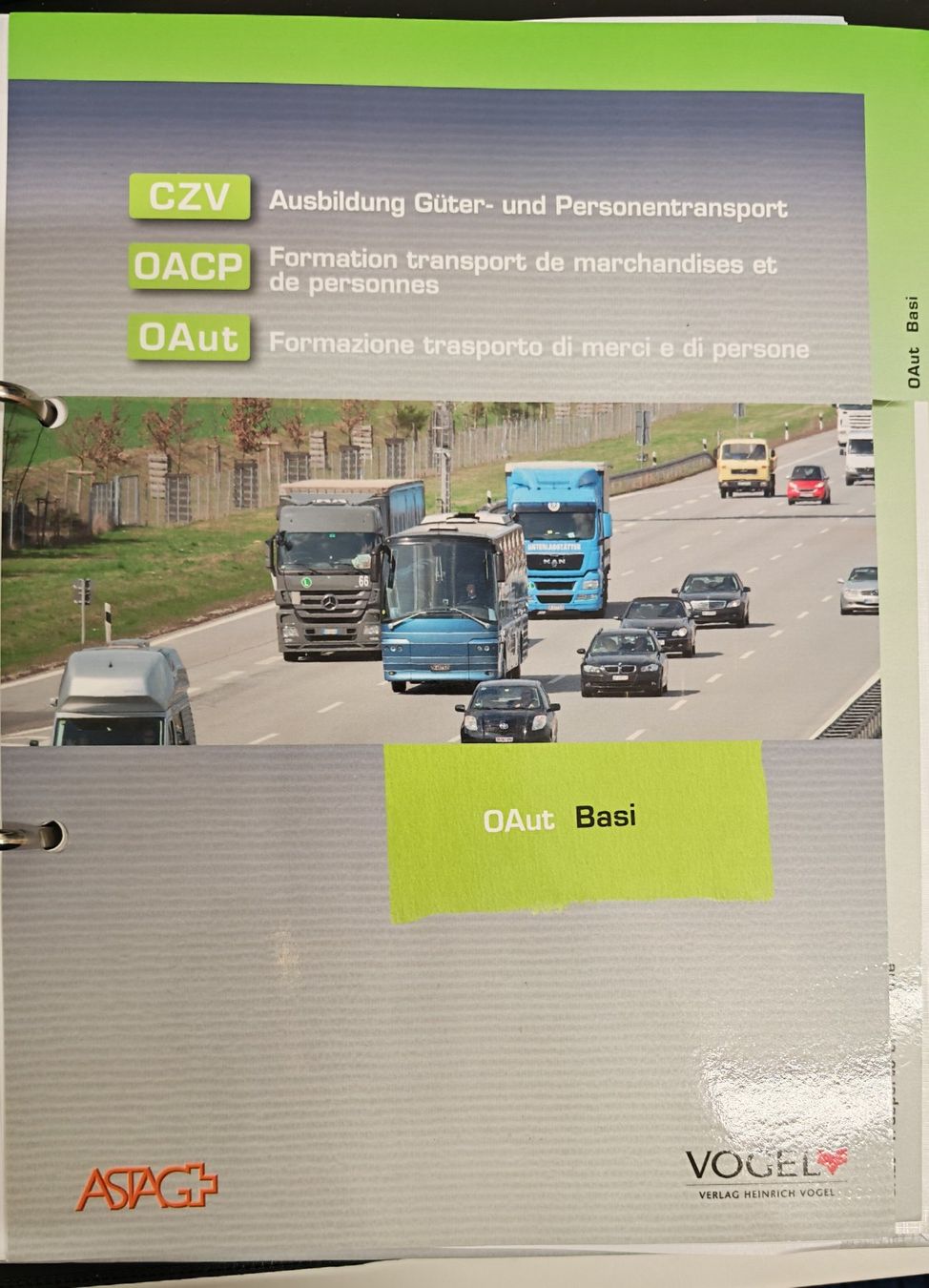 Libri: Libri OAUT CZV trasporto di persone e basi – Usato da Hinwil venduto da nagols 1