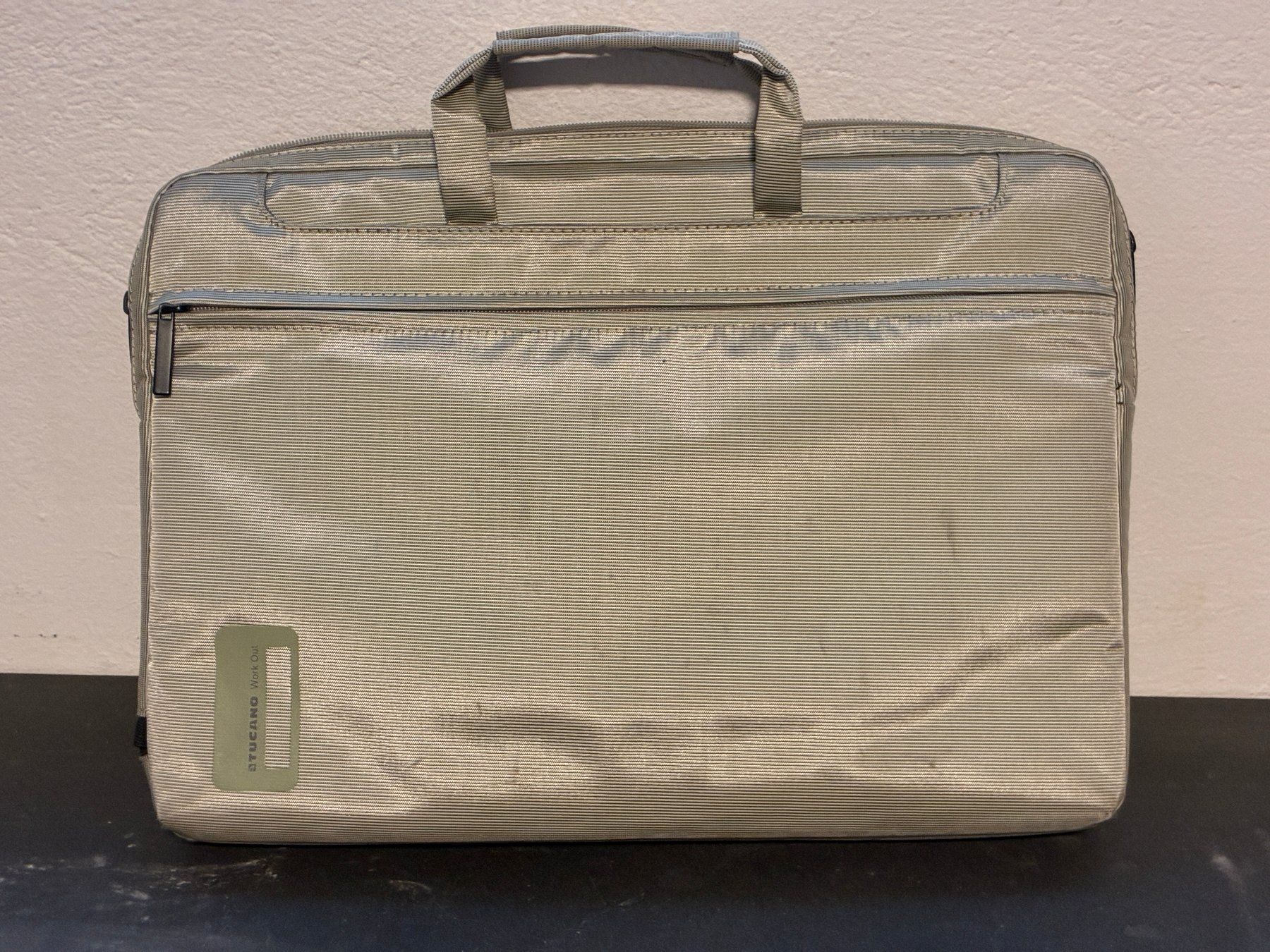 Taschen: Notebooktasche 17" – Gebraucht aus Schwerzenbach von parue85