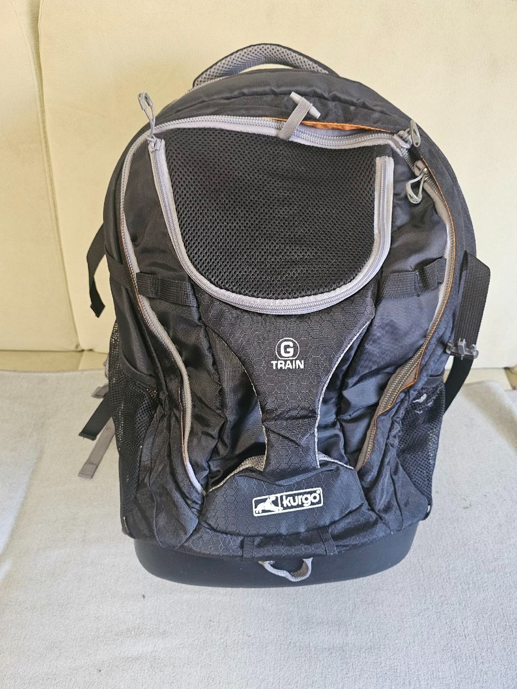 Kurgo Zaini: Kurgo Hunderucksack – Usato da Bauma venduto da Makinom