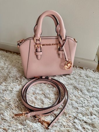 Michael Kors Mini Bag - Pale Pink with Gold Hardware