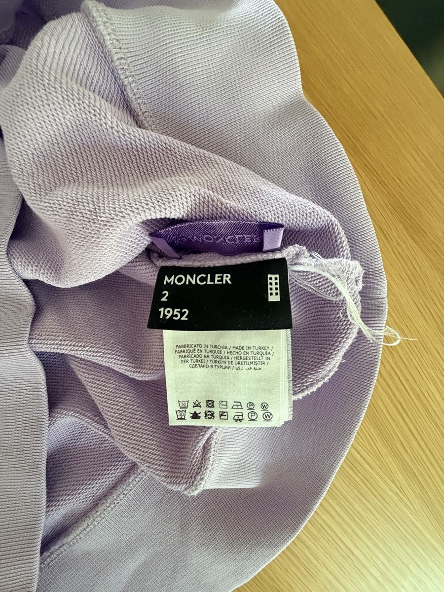 Moncler Pullover & Sweatshirts: Moncler 1952 sweatshirt lilac size 2 good condition – Gebraucht aus Wauwil von pflaumenB 2